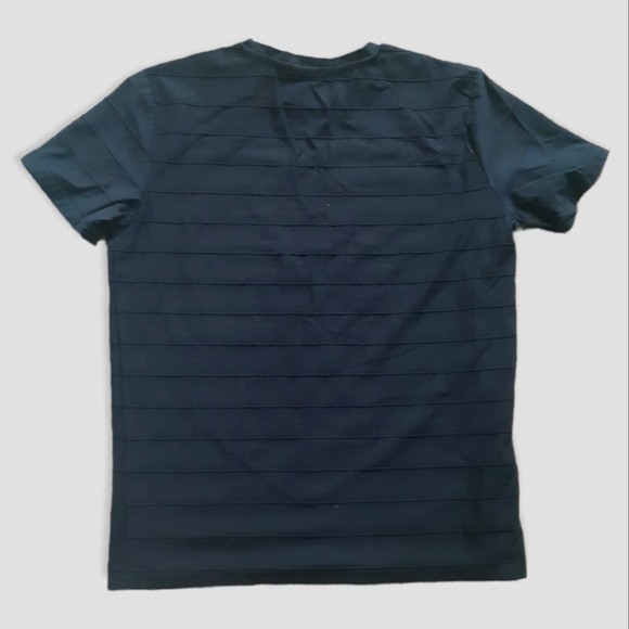 H&M raised ridged black crewneck t shirt like new - Picture 2 of 6